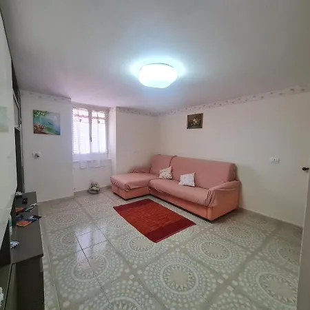 בית נופש La Terrazza Delle Stelle-maiori מאיורי